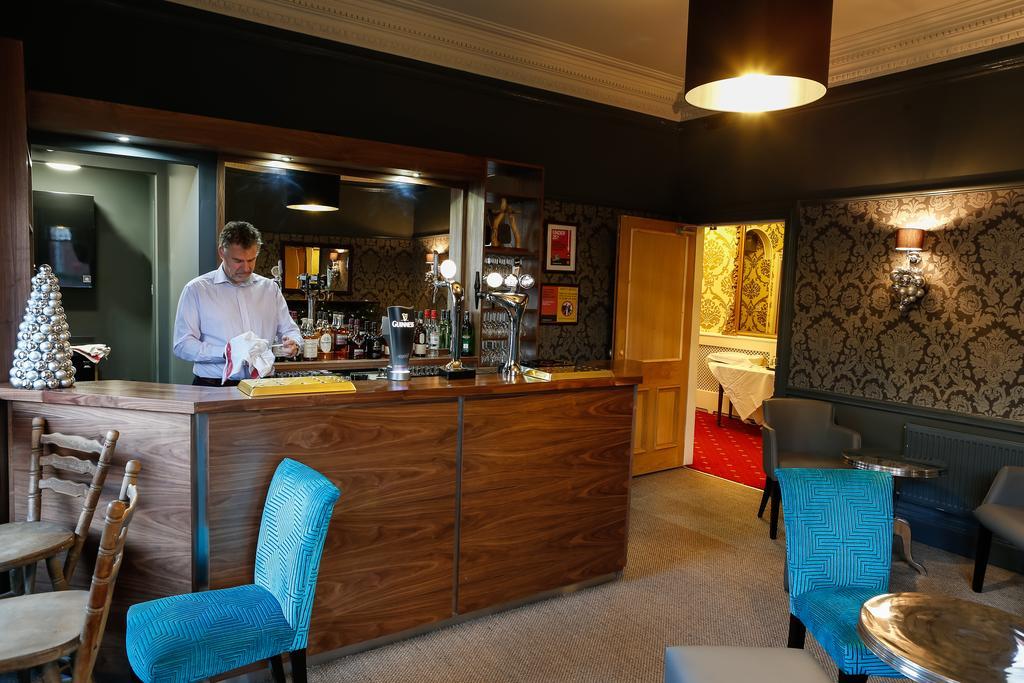 Dunmuir Hotel Dunbar Bagian luar foto