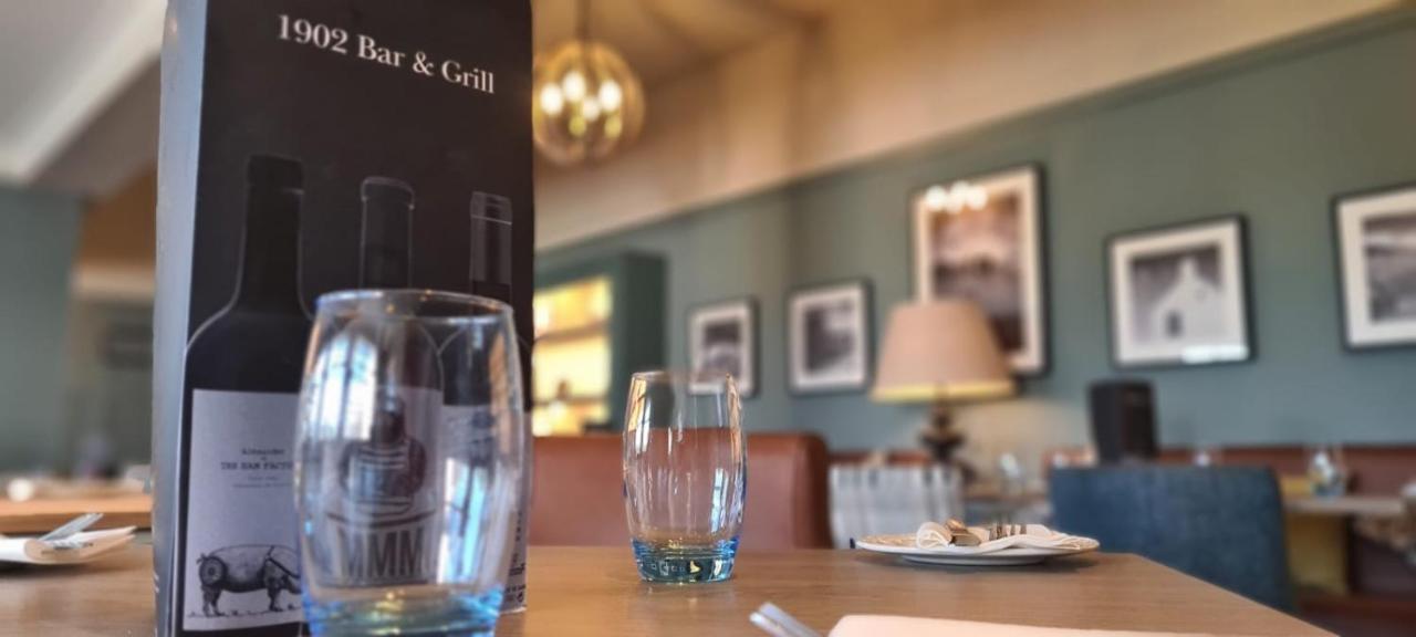 Dunmuir Hotel Dunbar Bagian luar foto
