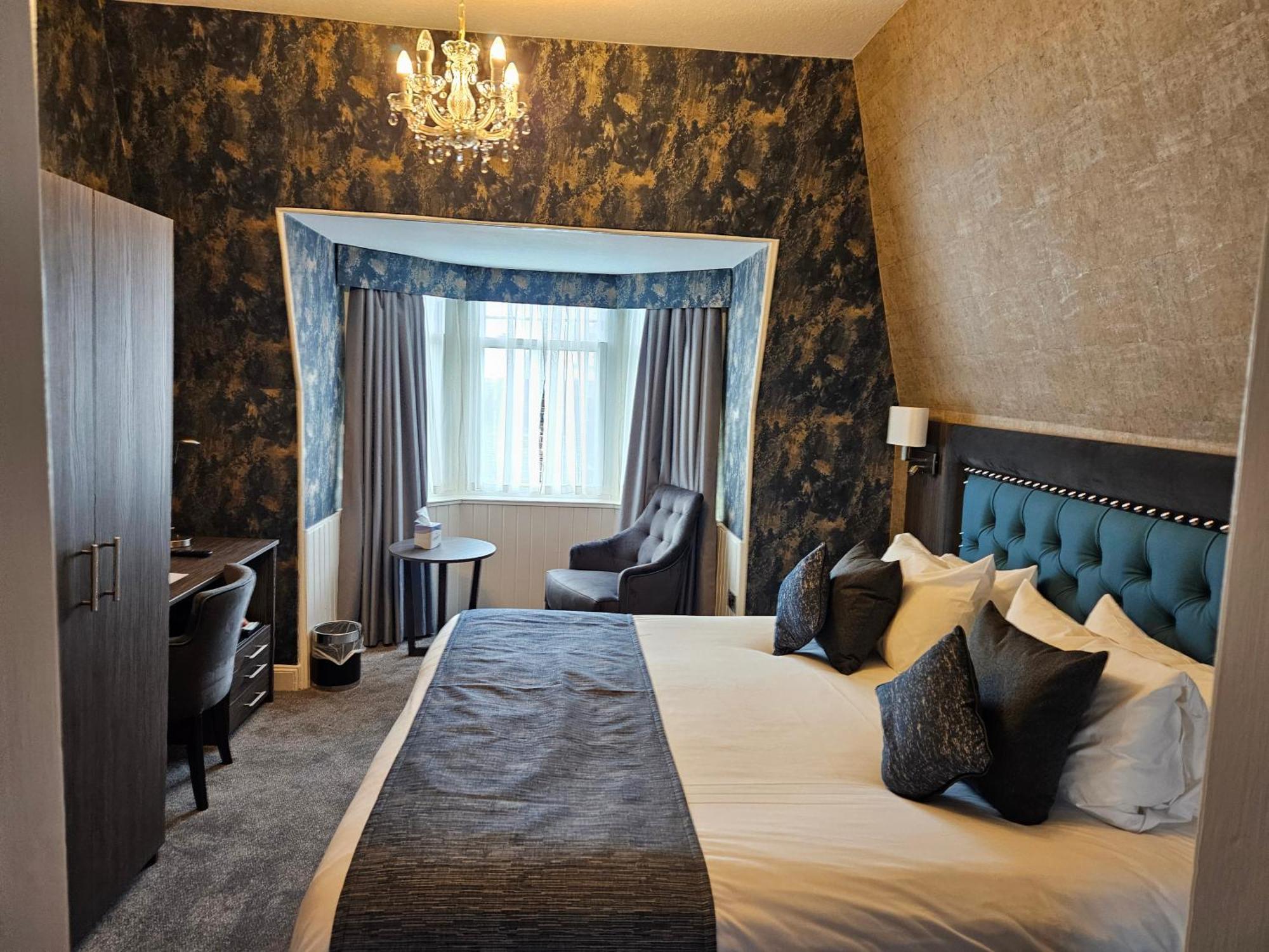 Dunmuir Hotel Dunbar Bagian luar foto