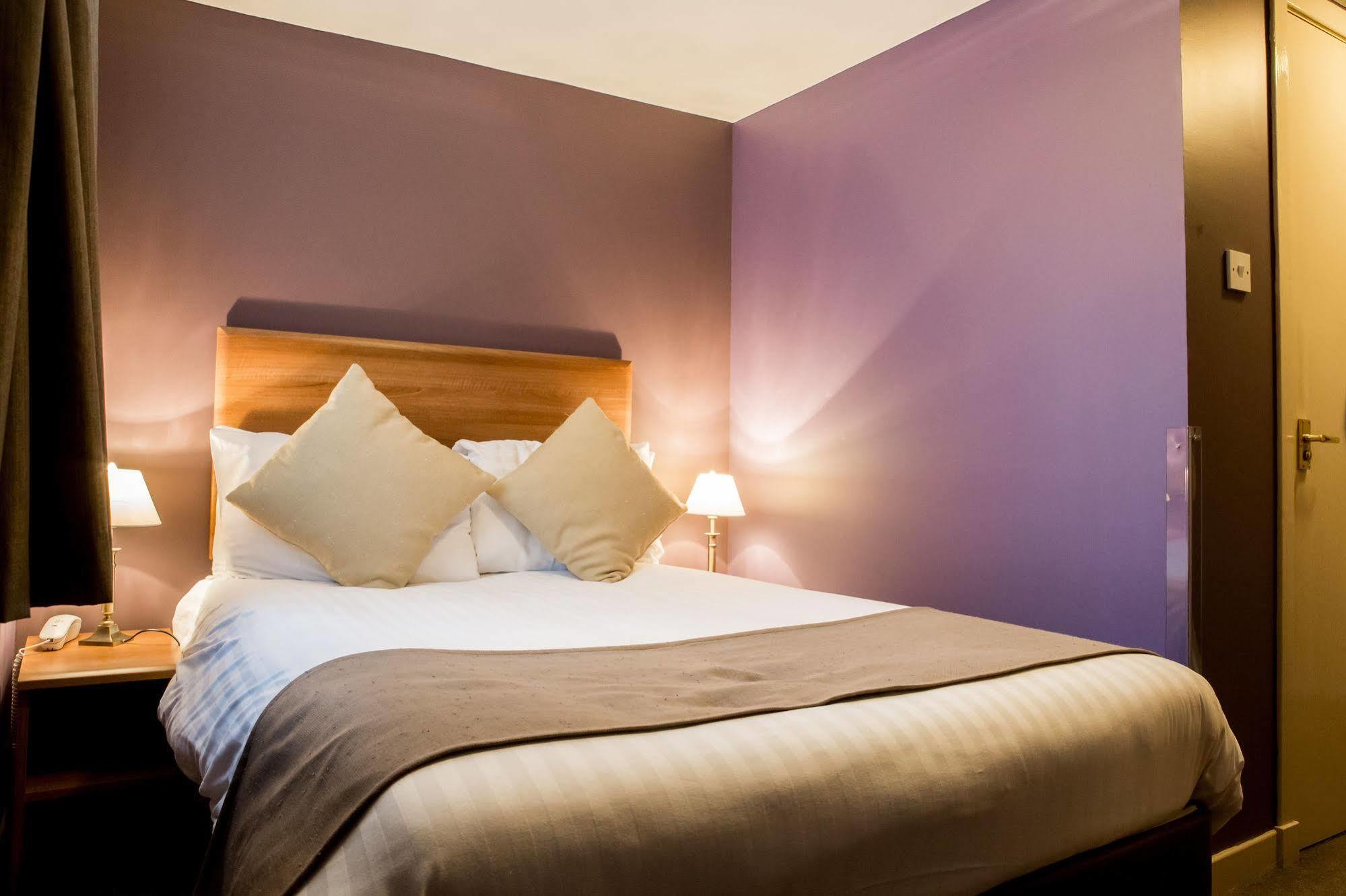 Dunmuir Hotel Dunbar Bagian luar foto