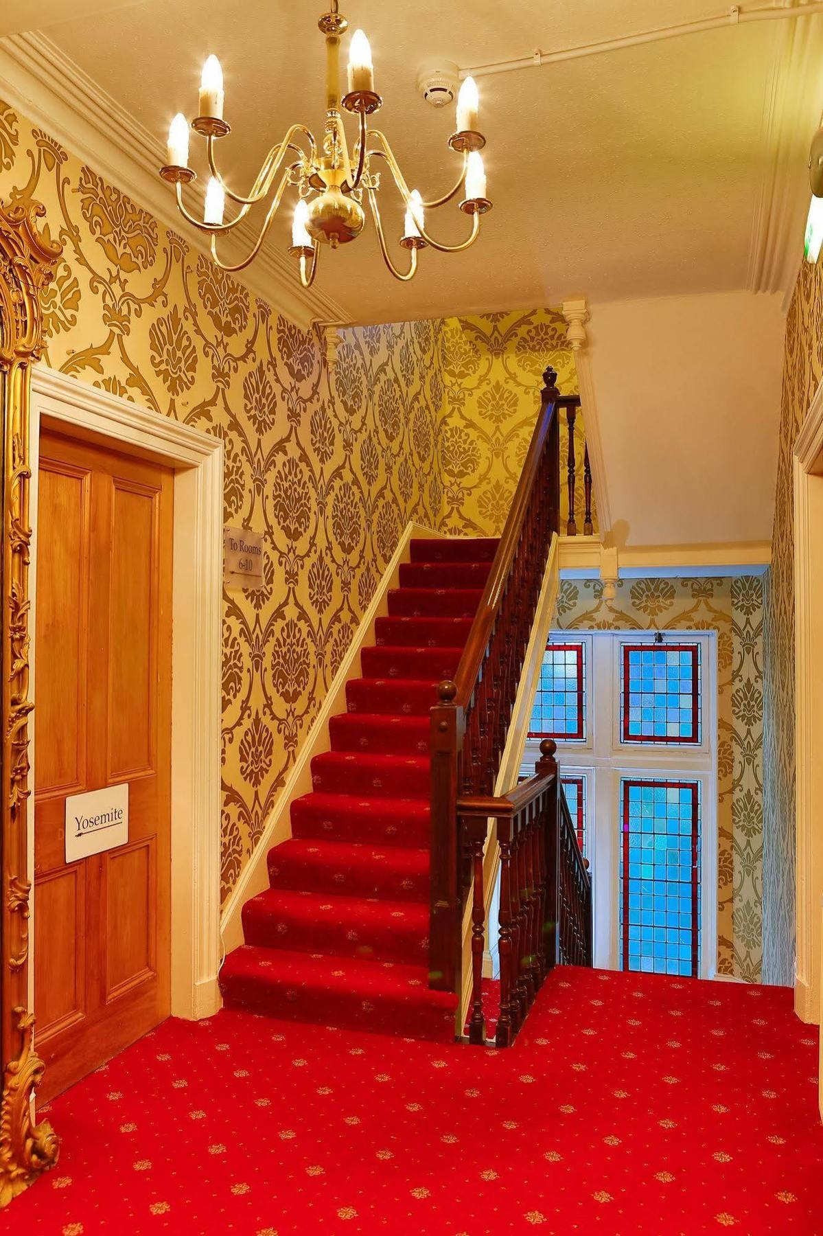 Dunmuir Hotel Dunbar Bagian luar foto